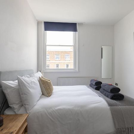 Beautifully Presented Newly Renovated City-Centre Apartment In Cheltenham Esterno foto