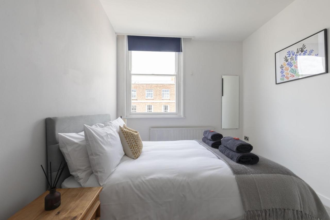 Beautifully Presented Newly Renovated City-Centre Apartment In Cheltenham Esterno foto