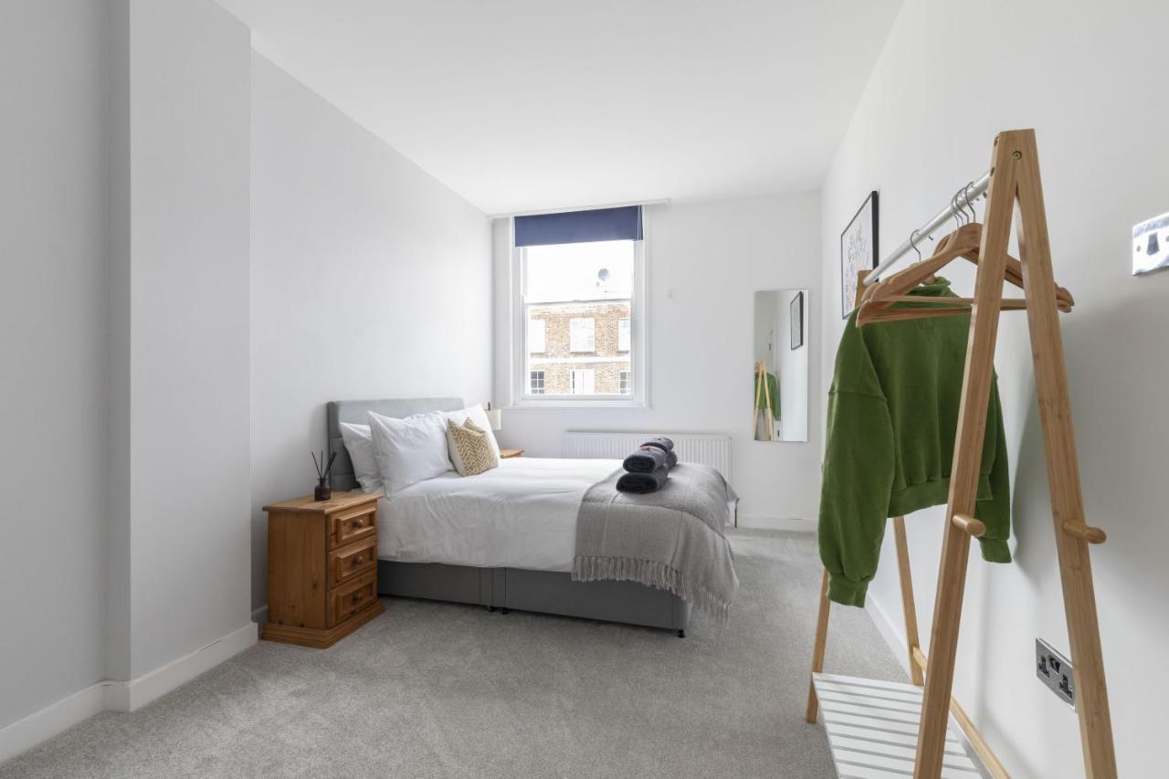 Beautifully Presented Newly Renovated City-Centre Apartment In Cheltenham Esterno foto